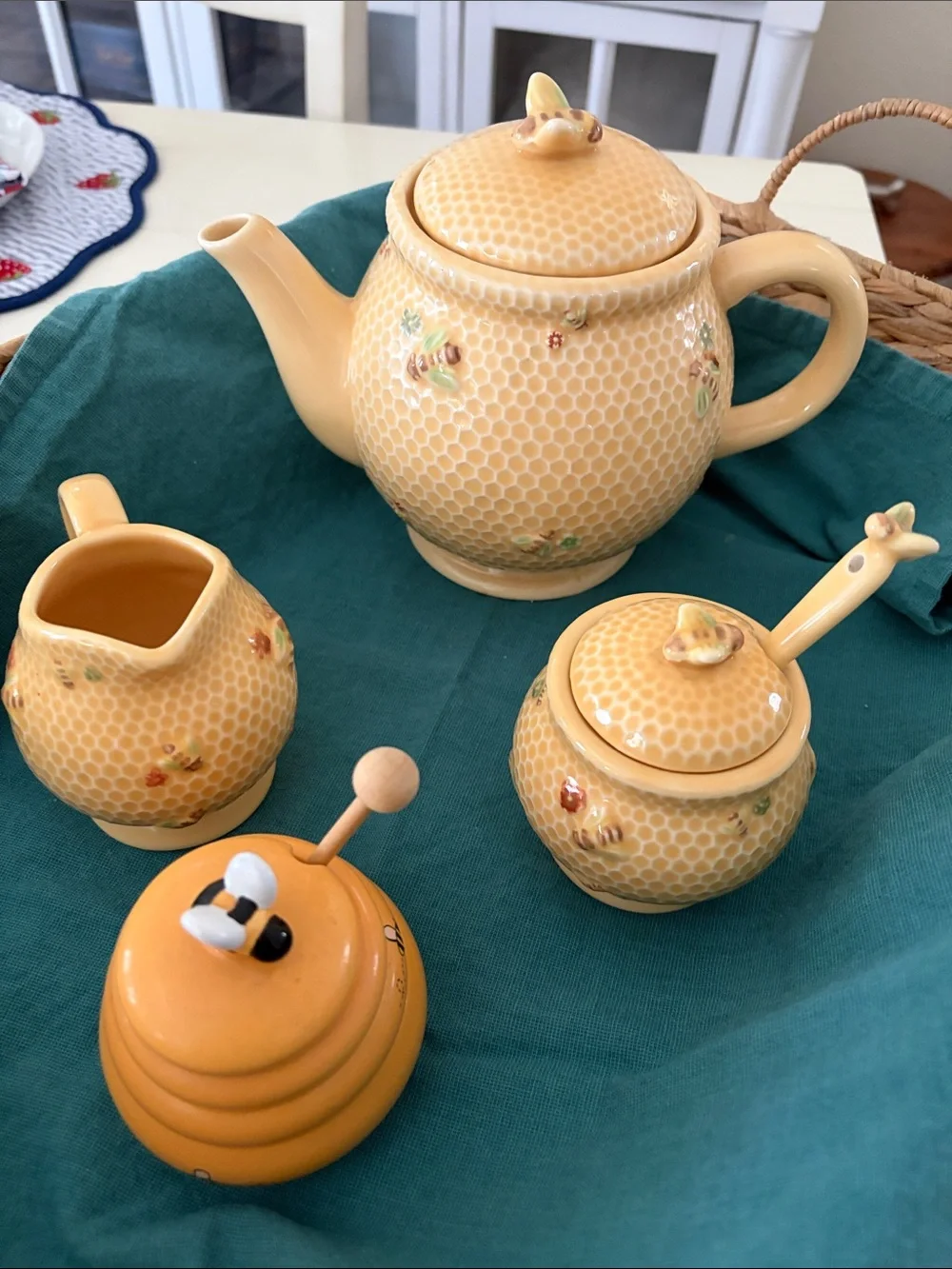 Williams Sonoma Honeycomb Bee Ceramic Tea Set in Yellow with Sur La Table honey